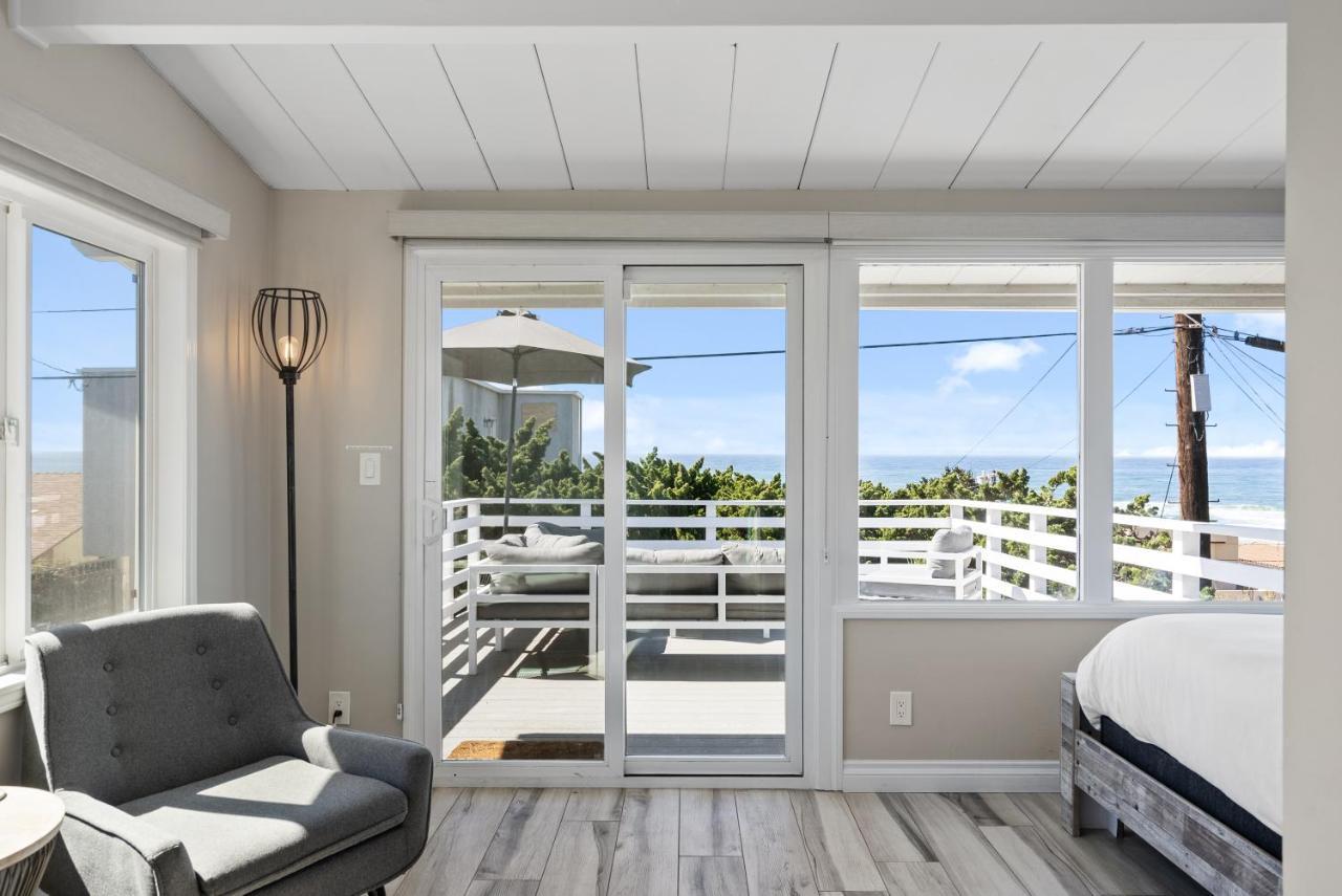 Bird Rock Dreams - Ocean Views, Massive Yard, Outdoor Dining, Fast Wifi & Ac! Holiday home