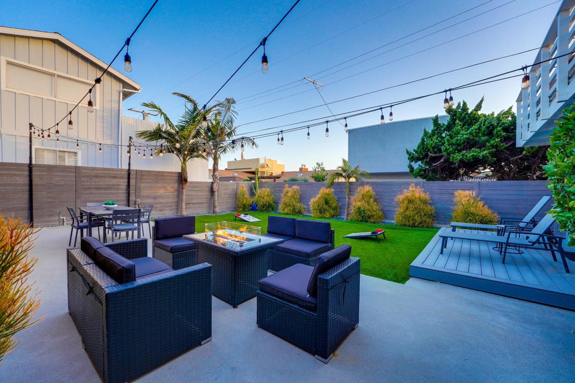 Holiday home Bird Rock Dreams - Ocean Views, Massive Yard, Outdoor Dining, Fast Wifi & Ac!